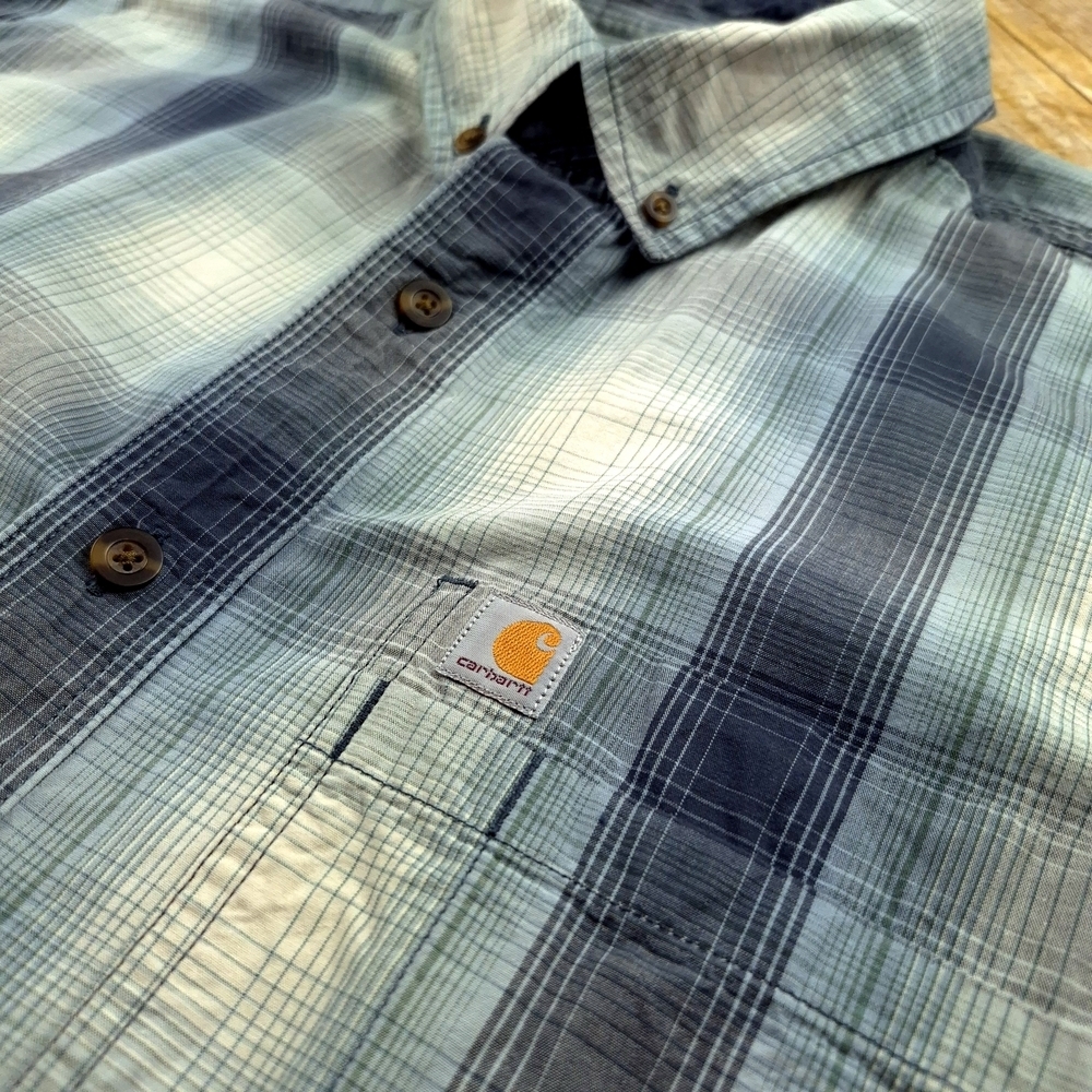 Carhartt Men's Blueish Green and White Checkered Shirt Large Short Sleeve - Picture 2 of 2